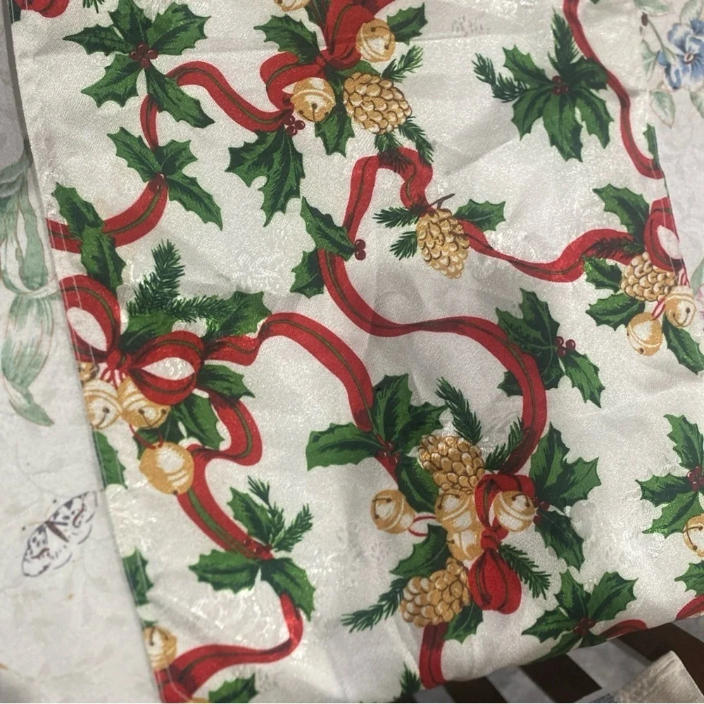 Christmas Table‎ Runner Holly Pine Cones Pine Needles Table Runner 67x13”